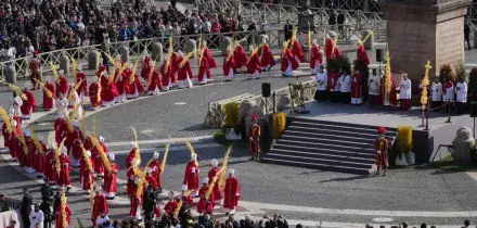 L&rsquo;appello di Leone XIV nella domenica delle Palme: &ldquo;Nessuno pu&ograve; usare Dio per giustificare la guerra. Deponete le armi&rdquo;