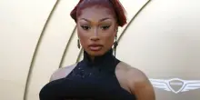 &ldquo;Mi sono spaventata. Mi sono spinta oltre i miei limiti, ero completamente esausta, e alla fine il mio corpo ha detto &lsquo;basta&rsquo;&rdquo;: Megan Thee Stallion dopo il ricovero in ospedale