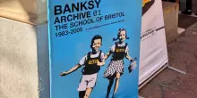 Banksy Archive 01, a Palazzo Fava a Bologna la nuova mostra dello street artist: un momento terapeutico