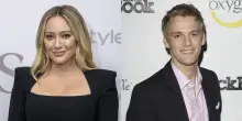 &ldquo;Ho parlato con il mio ex ragazzo defunto Aaron Carter grazie a una medium, si &egrave; palesato lui alla sensitiva&rdquo;: la confessione di Hilary Duff