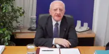 De Luca su Trump e Netanyahu: &ldquo;Uno &egrave; un idiota e un disturbato mentale, l&rsquo;altro &egrave; un criminale vero e l&rsquo;erede del nazismo&rdquo;