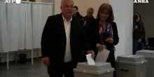 Ungheria al voto, Orban e Mgyar votano a Budapest: le immagini dei due leader ai seggi