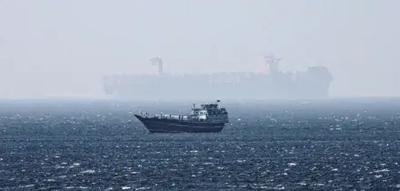 Hormuz, la nave da crociera Msc Euribia passa dopo 45 giorni di attracco forzato a Dubai