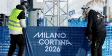 Il sindaco di Cortina premia le autorit&agrave; che hanno sostenuto le Olimpiadi: una genuflessione provinciale al potere