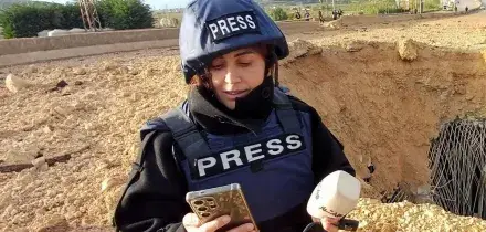 L&rsquo;attacco israeliano contro la giornalista libanese Amal Khalil, minuto per minuto