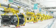 L&rsquo;incoerenza dei costruttori europei di auto: chiedono protezione dai cinesi dopo aver goduto della globalizzazione