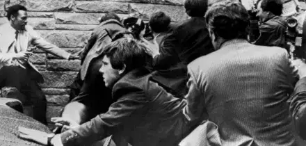 Attentato a Trump, nello stesso hotel nel 1981 l&rsquo;agguato a Ronald Reagan che per&ograve; fu ferito gravemente