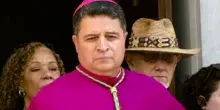 Usa, Papa Leone nomina vescovo un ex immigrato clandestino: chi &egrave; Evelio Menjivar-Ayala