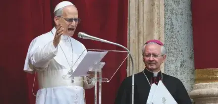 Papa Leone XIV al Concistoro: &ldquo;La guerra non &egrave; mai benedetta da Dio, risolviamo i conflitti da uomini e non da bestie&rdquo;