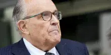 L&rsquo;ex sindaco di New York Rudolph Giuliani ricoverato in ospedale in condizioni critiche