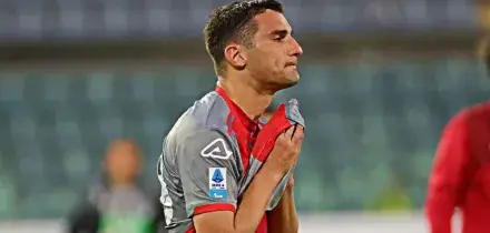 La Cremonese crolla con la Lazio e si allontana dalla zona salvezza: ora &egrave; durissima. La nuova classifica e il calendario