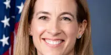 Mikie Sherrill, la governatrice del New Jersey che ha sfidato la Fifa e Infantino per difendere residenti e servizi pubblici