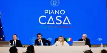Dietro gli alloggi promessi, nel Piano casa di Meloni vendite ai privati e pochi fondi per le famiglie