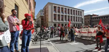 Studenti e sindacati in piazza contro la riforma degli istituti tecnici: &ldquo;L&rsquo;istruzione subordinata alle esigenze delle imprese&rdquo;