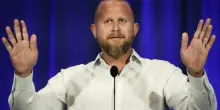 Accordi milionari con l&rsquo;ex stratega di Trump per condizionare le risposte dell&rsquo;Ai: cos&igrave; Israele &ldquo;avvelena&rdquo; i chatbot