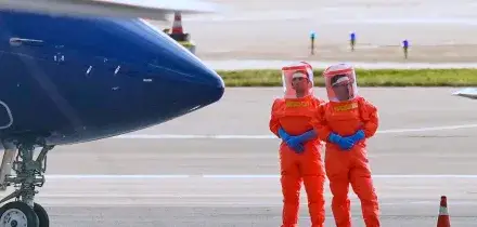 Hantavirus, sorveglianza su quattro passeggeri residenti in Italia che erano su volo Klm. Il ministero della Salute: informate le Regioni