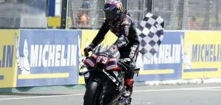 MotoGp, Martin trionfa nella Sprint in Francia davanti a Bagnaia e Bezzecchi e ricuce nel Mondiale