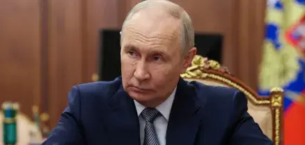 La Russia risponde all&rsquo;Ue sulla pace in Ucraina: &ldquo;&Egrave; vicina, ma &egrave; presto per i dettagli. Bruxelles non pu&ograve; fare da mediatore&rdquo;