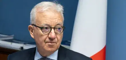 Domiciliari ai detenuti tossicodipendenti con pena fino a otto anni: il governo accelera sul piano per svuotare le carceri