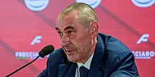 Caos derby, Sarri attacca: &ldquo;Se si gioca domenica alle 12:30 non vengo. Tanto per noi &egrave; uguale, prendiamo un punto di penalizzazione e basta&rdquo;