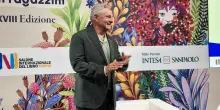 Bolgia e cori da stadio per Roberto Baggio al Salone del Libro di Torino: &ldquo;Sono qui grazie al buddismo&rdquo;, ma nella sua autobiografia accusa Ulivieri e Lippi di invidia