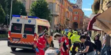 Modena, parla la sorella di un uomo travolto dall&rsquo;auto di El Koudri: &ldquo;&Egrave; cosciente, ha visto persone saltare in aria&rdquo;