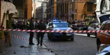 Auto sulla folla a Modena, l&rsquo;intervento del militare e l&rsquo;uso del tourniquet: cos&igrave; la ferita pi&ugrave; grave &egrave; riuscita ad arrivare viva in ospedale