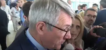 &ldquo;Meloni parla dei salari bassi, ma non di come alzarli&rdquo;: la frecciata di Landini dopo l&rsquo;intervento della premier a Confindustria