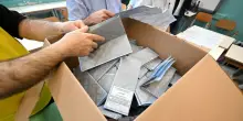 Amministrative, urne aperte in 42 comuni per i ballottaggi. Da Agrigento a Macerata: sei capoluoghi di nuovo al voto