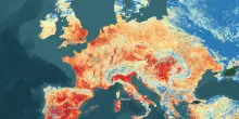 L&rsquo;ondata di caldo in Europa vista dallo spazio: la pianura Padana, la Spagna e parte del Regno Unito sono rosso fuoco