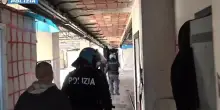 Sequestrata e violentata per tre giorni in uno stabile abbandonato a Roma: fermati cinque sospettati