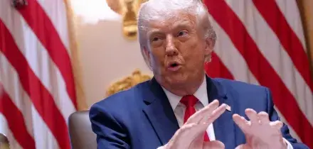 L&rsquo;uscita di Trump: &ldquo;L&rsquo;inflazione ai massimi da tre anni? La amo. Numeri fantastici. Dopo la fine della guerra crolleranno&rdquo;