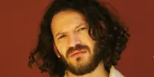 &ldquo;Pap&agrave; Biagio Antonacci &egrave; il mio grillo parlante. Stimo Annalisa, donna estremamente intelligente. Mi dicono che somiglio a Ges&ugrave;? Ci gioco un po&rsquo;, ma il mio disco &egrave; davvero spirituale&rdquo;: cos&igrave; Paolo Santo