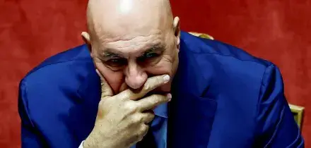 Nato, Crosetto: &ldquo;Se fai parte dell&rsquo;alleanza devi rispettare gli impegni. Le spese per la difesa non sono in alternativa a quelle per sanit&agrave;, scuola e cultura&rdquo;