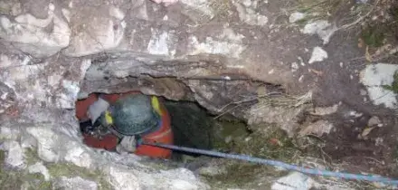 Cuneo, estratto vivo a 120 metri di profondit&agrave;: speleologo salvato dopo 12 ore in una grotta