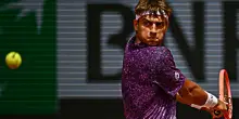 Roland Garros, la diretta di Cobolli-Auger-Aliassime: manca poco all&rsquo;inizio del quarto di finale