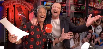 &ldquo;Anche se la Rai ha dei muri enormi, io non ho paura e voglio superarli. Ho scartato Annalisa a Sanremo&rdquo;: Amadeus torna dopo 2 anni. Fiorello scherza: &ldquo;A settembre torni qui?&rdquo;