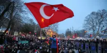 Turchia, i 3 giorni di Bilgi: gli studenti hanno riconquistato la loro universit&agrave;. &ldquo;Cantando Bella Ciao come a Gezi Park&rdquo;