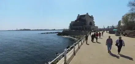 Drone marino esplode nel porto di Costanza (Romania). Russia: &ldquo;Sono ucraini&rdquo;. Dichiarata l&rsquo;allerta rossa: &ldquo;Altre 3 imbarcazioni con esplosivo&rdquo;