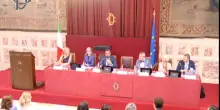 Alla Camera convegno degli esponenti delle rete anti-aborto mondiale. Il presidente Fontana autorizza e manda un messaggio
