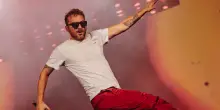 Cesare Cremonini al Circo Massimo: l&rsquo;ultimo divo dei cantautori trascina, dedica alla madre &ldquo;Vorrei&rdquo;, accoglie Jovanotti, Elisa, Carboni e Valentino Rossi &ndash; La scaletta