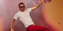 Cesare Cremonini al Circo Massimo: il cantautore trascina, dedica alla madre &ldquo;Vorrei&rdquo;, accoglie Jovanotti, Elisa, Carboni e Valentino Rossi &ndash; La scaletta