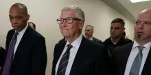 Epstein Files, Bill Gates ammette di fronte al Congresso: &ldquo;Non avrei mai dovuto incontrarlo, ma non sono mai stato sulla sua isola&rdquo;