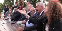 Vannacci vs Gruber, l&rsquo;aperitivo milanese per tifare il generale in tv: applausi agli attacchi a Salvini e difesa della famiglia &ldquo;naturale&rdquo;