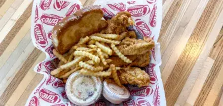 &ldquo;Ordino sempre lo stesso men&ugrave; ma senza quel piatto, non mi piace proprio&rdquo;: il fondatore di una nota catena di fast food &lsquo;rinnega&rsquo; il suo contorno