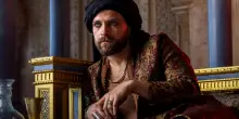 &ldquo;Mi sembra di essere sempre alla ricerca di sensazioni che ho provato in passato e che non riesco pi&ugrave; a replicare. Ci sono aspetti di un set che non tollero&rdquo;: parla Alessandro Borghi