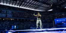Geolier a San Siro &egrave; un angelo scatenato: &ldquo;Questa &egrave; la prova che Nord e Sud sono una cosa sola. Ci hanno preso per il c**o&rdquo;. L&rsquo;opera rap in quattro atti dalla promessa ambiziosa al riscatto