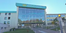 Studente minaccia professore con una pistola a pallini: &ldquo;Dammi le sigarette o ti sparo&rdquo;. L&rsquo;episodio a Mirandola (Modena)