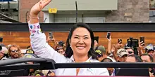 Elezioni Per&ugrave;, il Paese &egrave; spaccato: la figlia di Fujimori avanti di meno di un punto percentuale. L&rsquo;ultima parola alla Giuria speciale