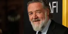 &ldquo;Ero pazzo a &lsquo;Il Gladiatore&rsquo;. Coperto di fango e sangue, mi facevano male le ossa, combattevo con svedesi alti 2 metri che mi colpivano con spade e asce. E una mi &egrave; davvero arrivata in faccia&rdquo;: parla Russell Crowe
